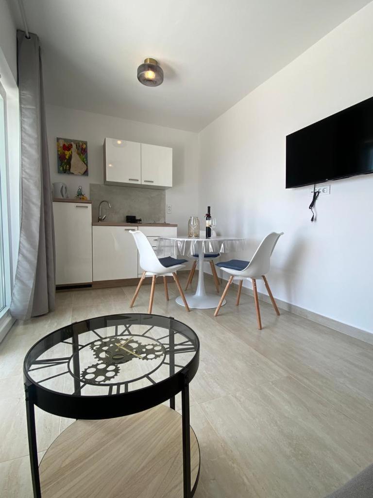 D&M Apartments Palit المظهر الخارجي الصورة